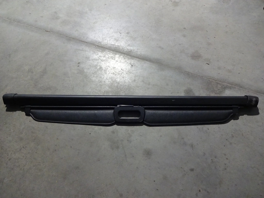 Pre-Owned 2009 Jeep Grand Cherokee Rear Black Cargo shield OEM (Good)